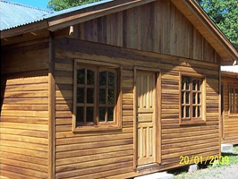 Construir casas de madera para llegar a sectores bajos - Servicio de