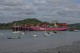tránsito por el Canal de Panamá