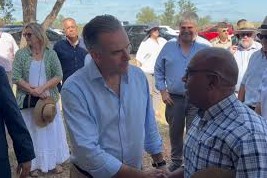 Yamandú Orsi está en Río Negro